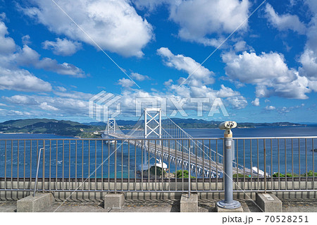 【大鳴門橋】 徳島県鳴門市鳴門町土佐泊浦福池 70528251