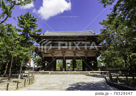 東大寺　南大門　奈良県奈良市 70529347