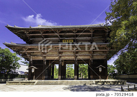 東大寺　南大門　奈良県奈良市 70529418