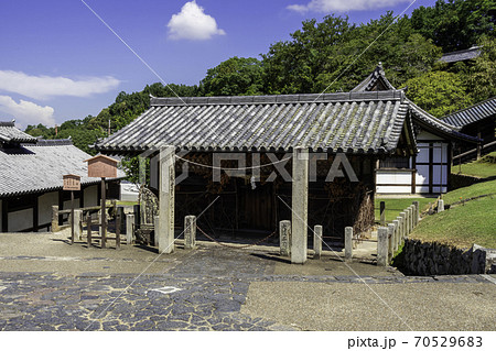 東大寺 二月堂 閼伽井屋 奈良県奈良市 東大寺 二月堂 閼伽井屋 奈良県奈良市 70529683
