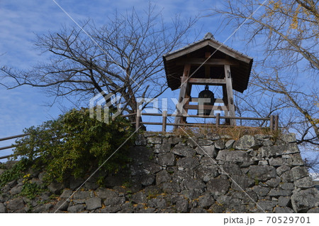 日出城の石垣 時鐘 大分県速見郡日出町 の写真素材 70529701 Pixta