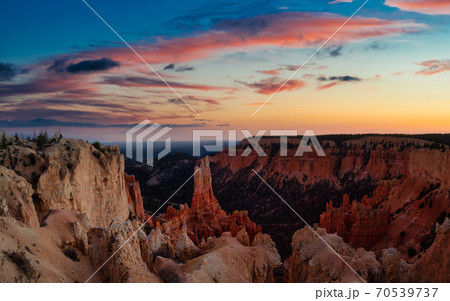 Beautiful Panoramic View of an American landscape 70539737