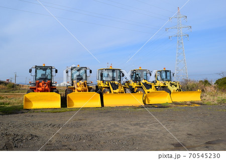 待機中の除雪車 待機中の除雪車 70545230