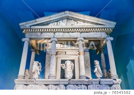 ロンドン 大英博物館 ネレイデス・モニュメント ロンドン 大英博物館 ネレイデス・モニュメント 70545502