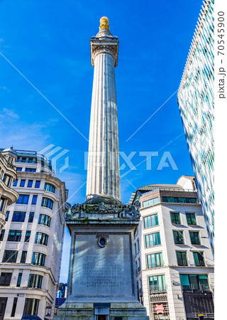 イギリス ロンドン ロンドン大火記念塔の写真素材