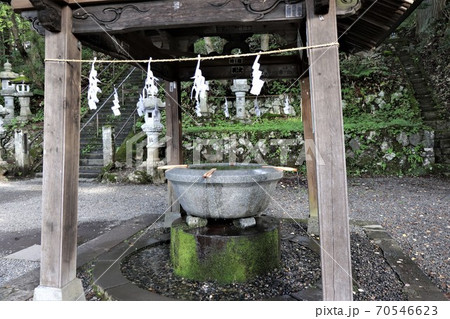 戸隠神社・中社の手水所 70546623