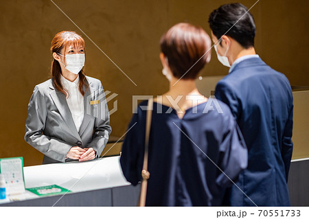 受付 夫婦 接客 撮影協力:g GIFT AND LIFESTYLE 受付 夫婦 接客 撮影協力:g GIFT AND LIFESTYLE 70551733