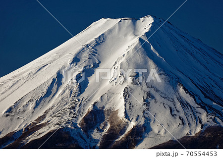 三ツ峠から見る朝の富士山の写真素材 [70554453] - PIXTA