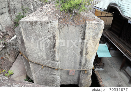 石の宝殿 御神体(兵庫県 高砂市 生石神社) 石の宝殿 御神体(兵庫県 高砂市 生石神社) 70555877