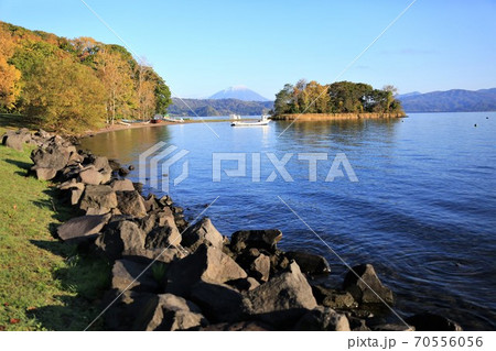 洞爺湖・珍小島・羊蹄山（北海道洞爺湖町・珍小島公園） 70556056