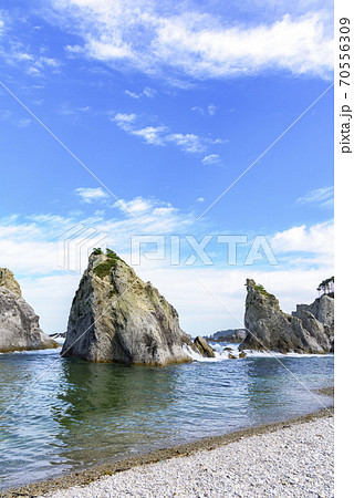岩手県宮古市　浄土ヶ浜 70556309