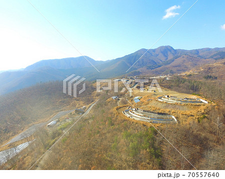 甲府盆地〜ドローンで空撮（ほったらかし温泉 近郊/山梨県山梨市） 70557640