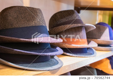 帽子の陳列　 70562744