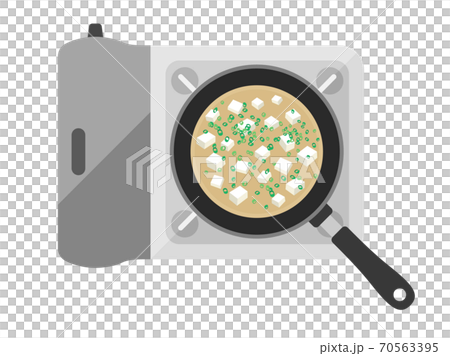 Illustration of miso soup in a pot 70563395