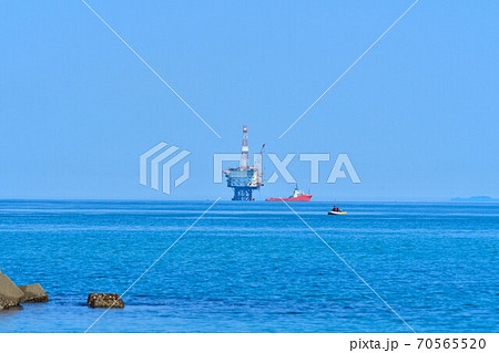 岩船沖油ガス田（新潟県） 70565520