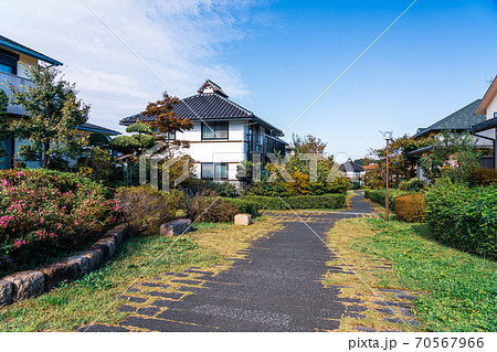 東京都 環境に恵まれた住まい 住宅街に造られた緑地帯 東京都 環境に恵まれた住まい 住宅街に造られた緑地帯 70567966