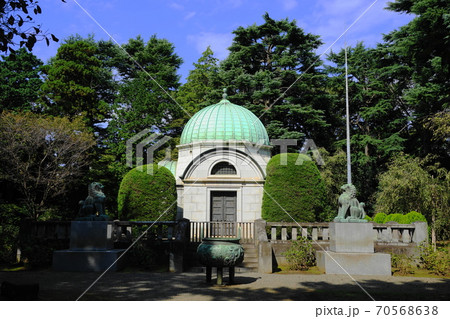10月　世田谷204岩崎家(廟堂)玉川廟･岡本静嘉堂緑地 70568638