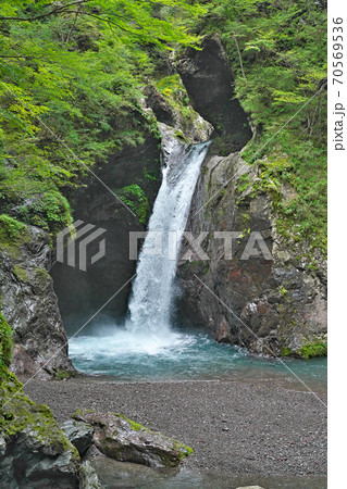 【大釜の滝】 徳島県那賀郡那賀町沢谷 70569536