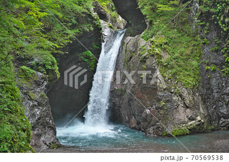 【大釜の滝】 徳島県那賀郡那賀町沢谷 70569538