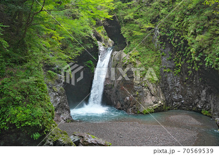 【大釜の滝】 徳島県那賀郡那賀町沢谷 70569539