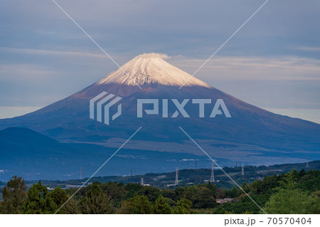 【静岡県函南町】伊豆から眺める、富士山 【静岡県函南町】伊豆から眺める、富士山 70570404