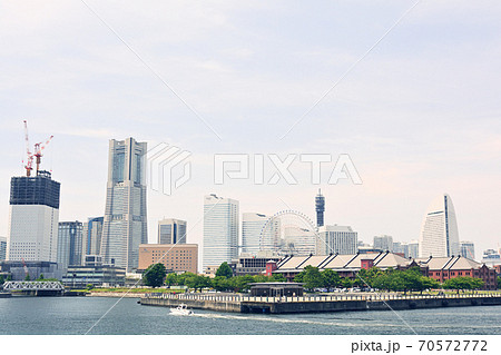 横浜 70572772