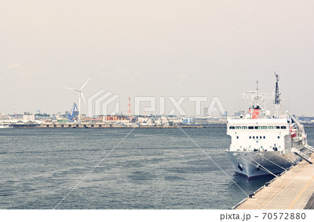 横浜・大さん橋 70572880