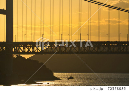 《岡山県》久須美鼻から眺める瀬戸内海の夕景 70578086