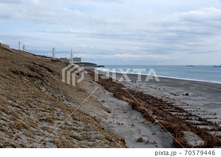 浜岡砂丘から見る浜岡原子力発電所 浜岡砂丘から見る浜岡原子力発電所 70579446