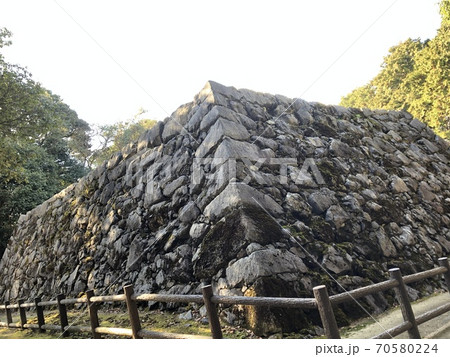 《岩国城 天守台(旧天守閣跡の石垣)(山口県 岩国市)》 《岩国城 天守台(旧天守閣跡の石垣)(山口県 岩国市)》 70580224