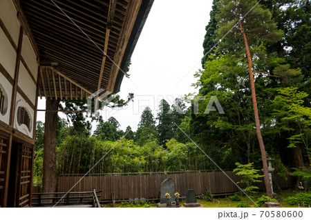 日本の世界遺産　平泉　中尊寺　本堂 70580600