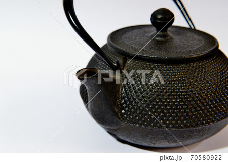 南部鉄器 鉄瓶 白バック 南部鉄器 鉄瓶 白バック 70580922