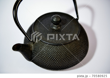 南部鉄器 鉄瓶 白バック 南部鉄器 鉄瓶 白バック 70580925