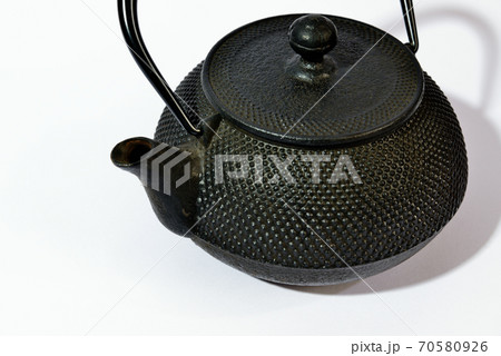 南部鉄器 鉄瓶 白バック 南部鉄器 鉄瓶 白バック 70580926
