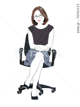足を組み椅子に座るメガネをかけた女性のイラスト素材