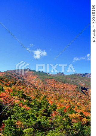 安達太良山の秋（福島県・二本松市） 70588160