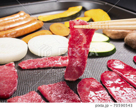 ホットプレートで焼肉 ホットプレートで焼肉 70590543