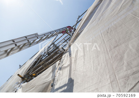 建築現場の荷揚げ機 建築現場の荷揚げ機 70592169