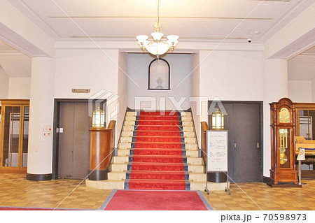 びわ湖大津館の玄関ホール 70598973