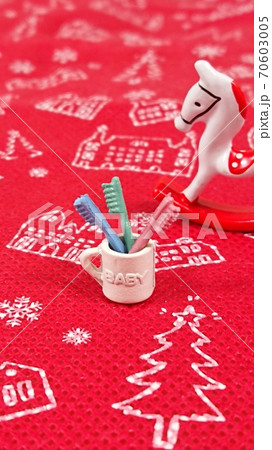 クリスマス・ベビー ミニチュア 歯ブラシ3本 クリスマス・ベビー ミニチュア 歯ブラシ3本 70603005