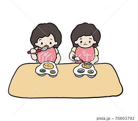食事をする双子の女の子のイラスト 70603792