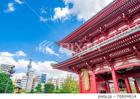 浅草寺と東京スカイツリー 東京都 の写真素材