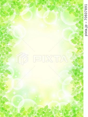 キラキラ背景画像素材 新緑と木漏れ日の背景 縦位置のイラスト素材