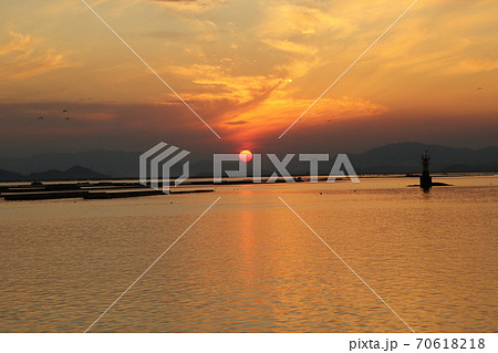 夕日 空 夕焼け 70618218