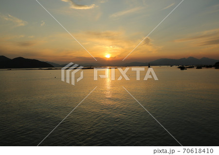 夕日 海 風景 70618410