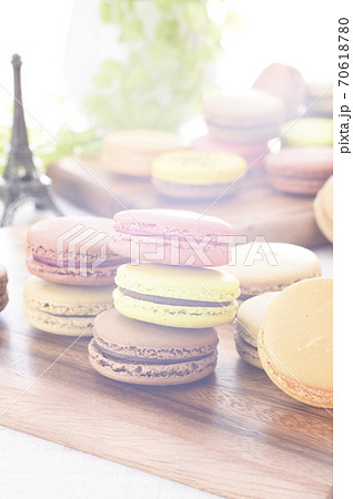 美味しそうなマカロン（撮影協力 ミルティーココ） 70618780