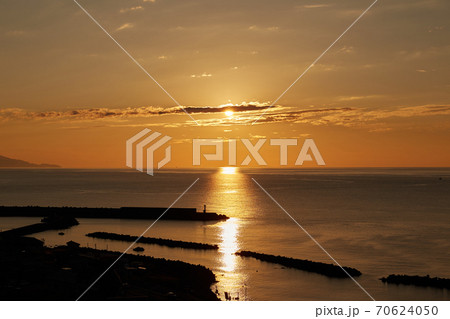 鳥ヶ首岬灯台付近からの夕景 新潟県上越市 70624050