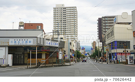 三島広小路駅前と三島の街並み（三島市広小路町付近） 70626442