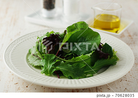 ミックスリーフのサラダ 70628035