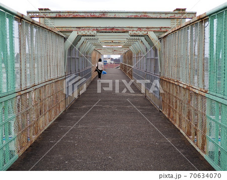 三鷹電車庫跨線橋 70634070